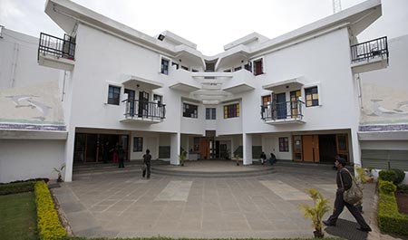 JAGDISH SHETH SCHOOL OF MANAGEMENT (JAGSOM)